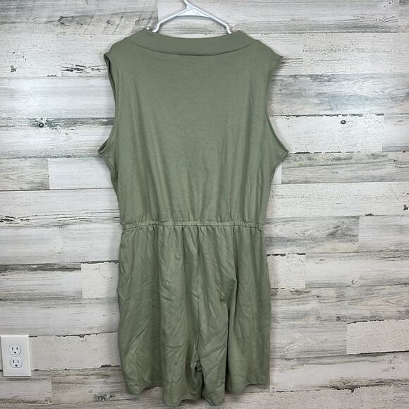 New Zenana Cotton Sleeveless V Neck Romper with Pockets Light Sage Green 3X - Picture 3 of 7